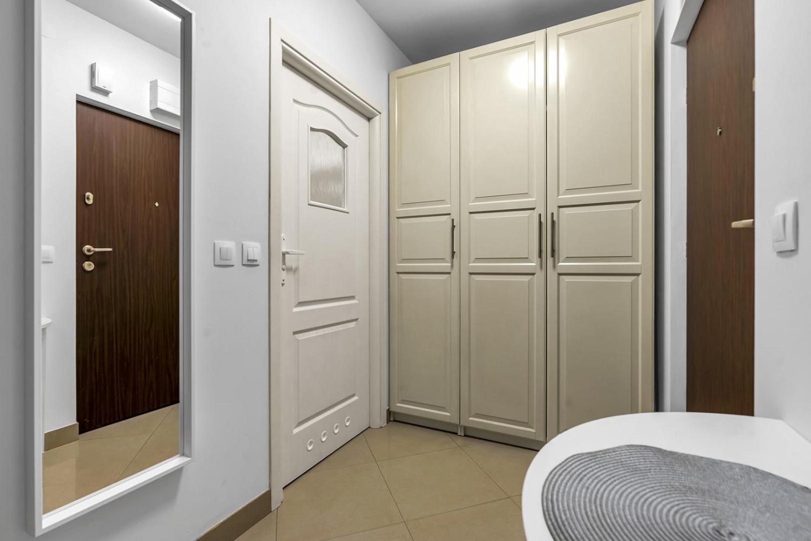 Metro Bemowo Comfort Studio Варшава Екстериор снимка